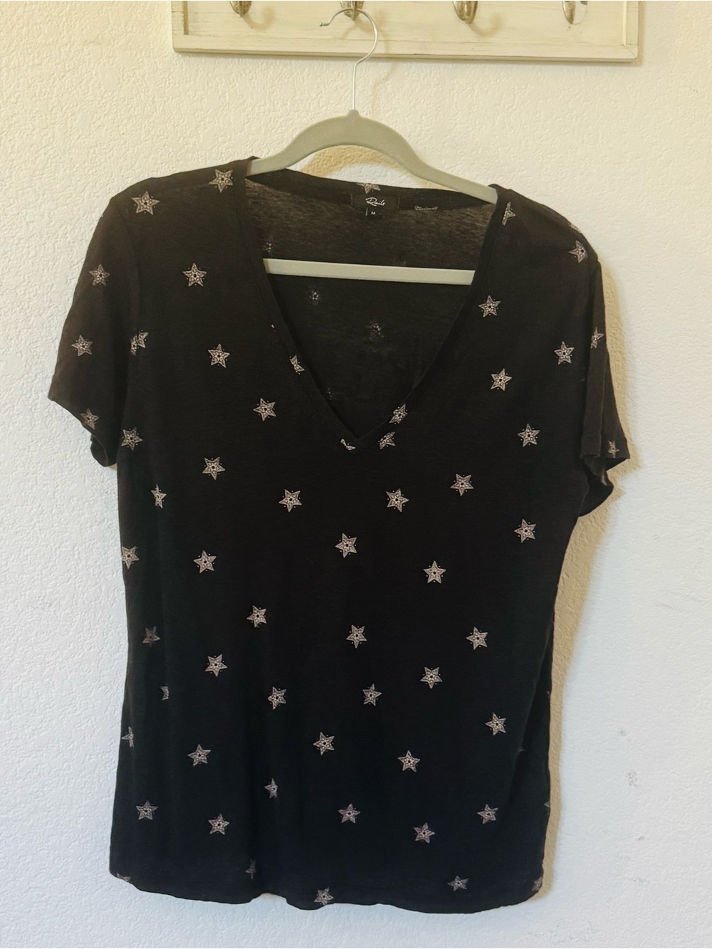 Rails Cara Black Rivet Star Linen V Neck Tee